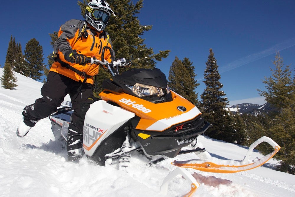 2017 Ski-Doo REV Summit X 850 Action Counter Steer