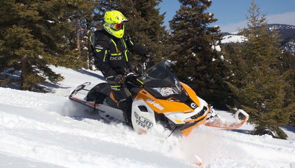 2017 Ski-Doo Summit X Action Simple