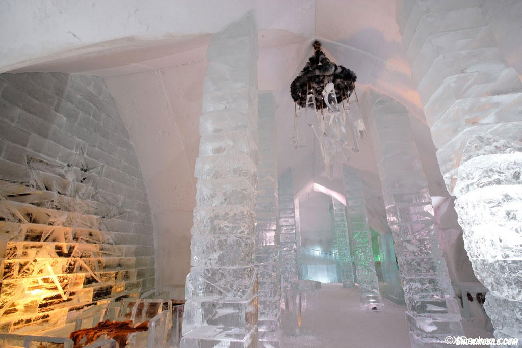 Alternate-Ice-Hotel