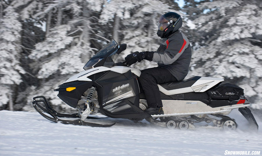 Ski-Doo GSX LE action-side