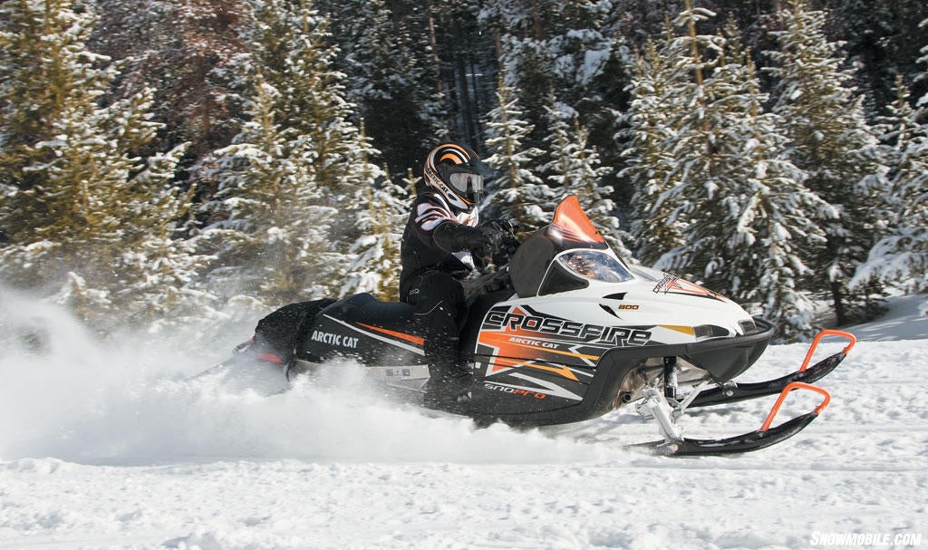 Arctic Cat Crossfire 8 Sno Pro Action3