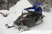 2011 Yamaha Apex SE Action05