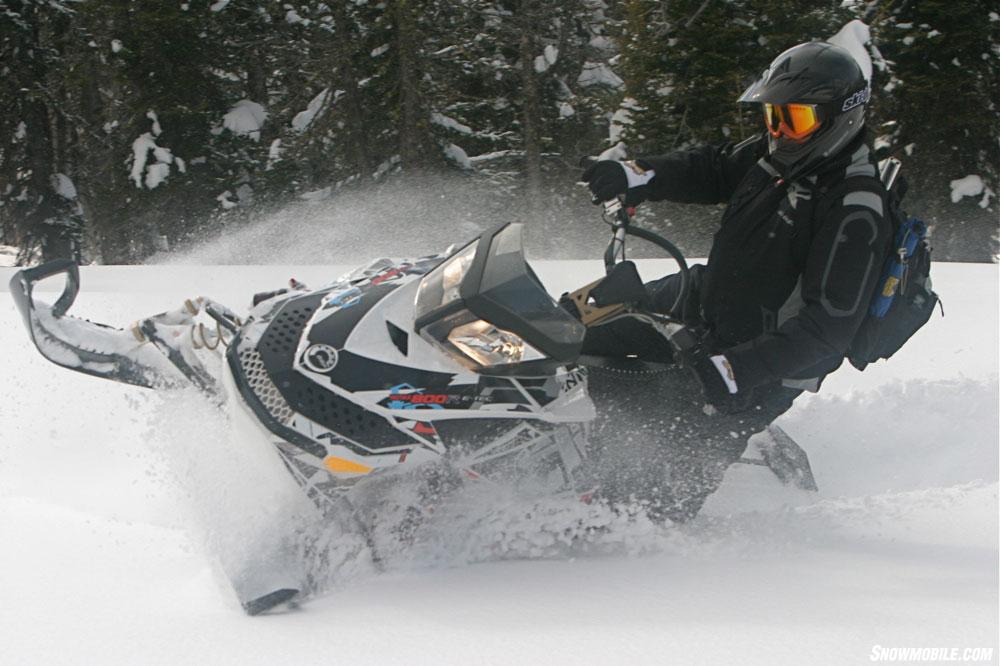 2011 Ski-Doo 800 Summit IMG_0689