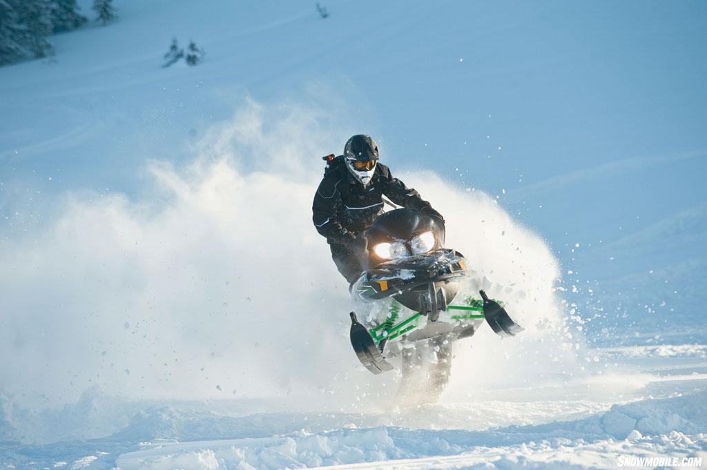 2011 Arctic Cat M8 153 Action02