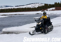 Ski-Doo Grand Touring Sport Action01