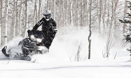 2011 Polaris 600 Switchback Action03