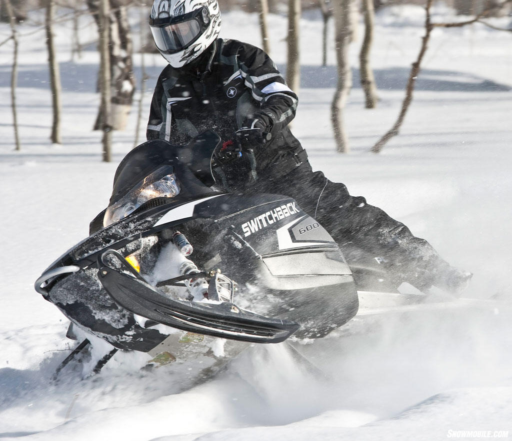 2011 Polaris 600 Switchback Action04