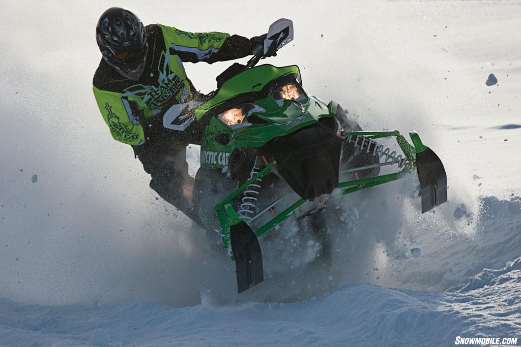 2011 Arctic Cat Sno Pro 500 Action02