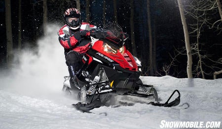 2011 Polaris 800 Rush Action01