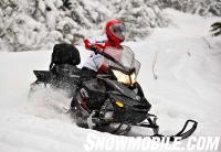 2011 Ski-Doo Expedition Sport Action02