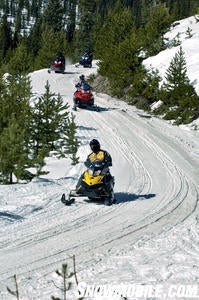 Ontario Snowmobile Destinations 01