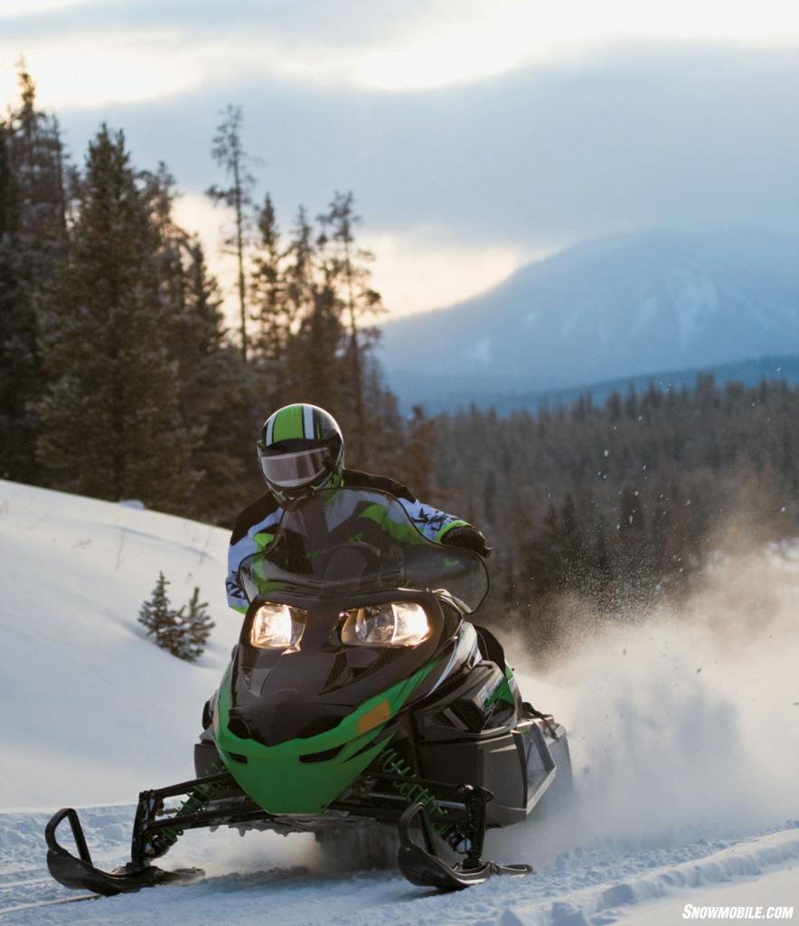 2011 Arctic Cat F5 LXR Action04