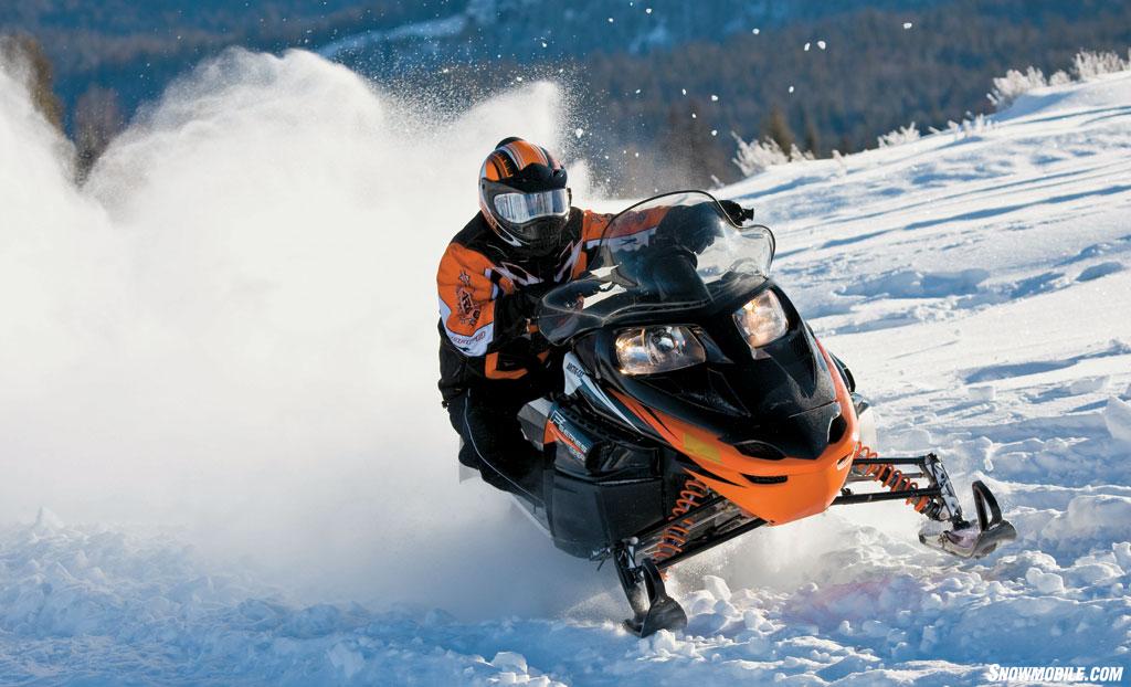 2011 Arctic Cat F5 LXR Action02