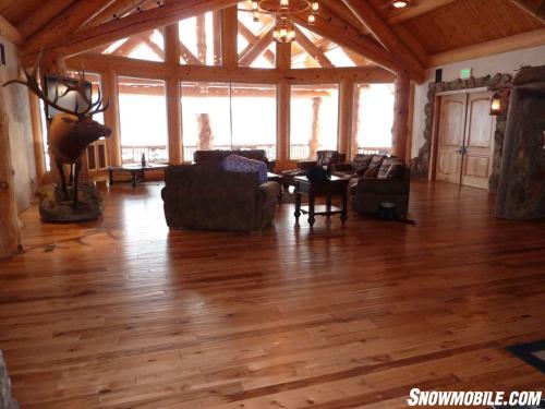 Tabby Mountain Lodge Lobby