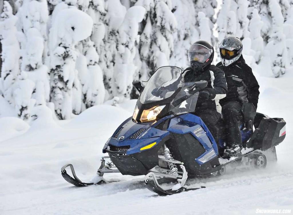 2011 Ski-Doo Grand Touring Action01 SE