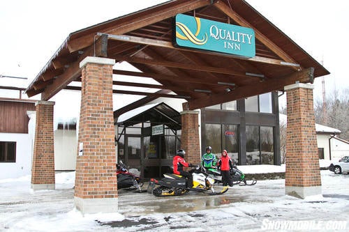 Rainbow Country Snowmobile Adventure IMG_7601