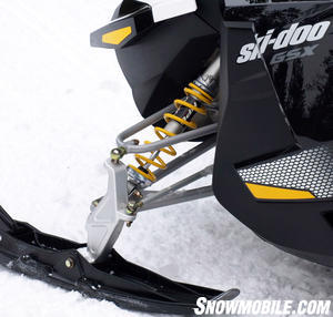 011012-2012-ski-doo-gsx-le-600-front-suspension