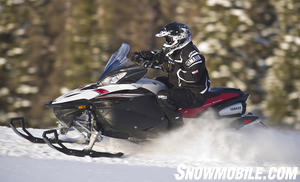 2013 Yamaha Apex SE Action