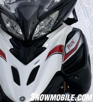 2013 Yamaha Apex SE headlights