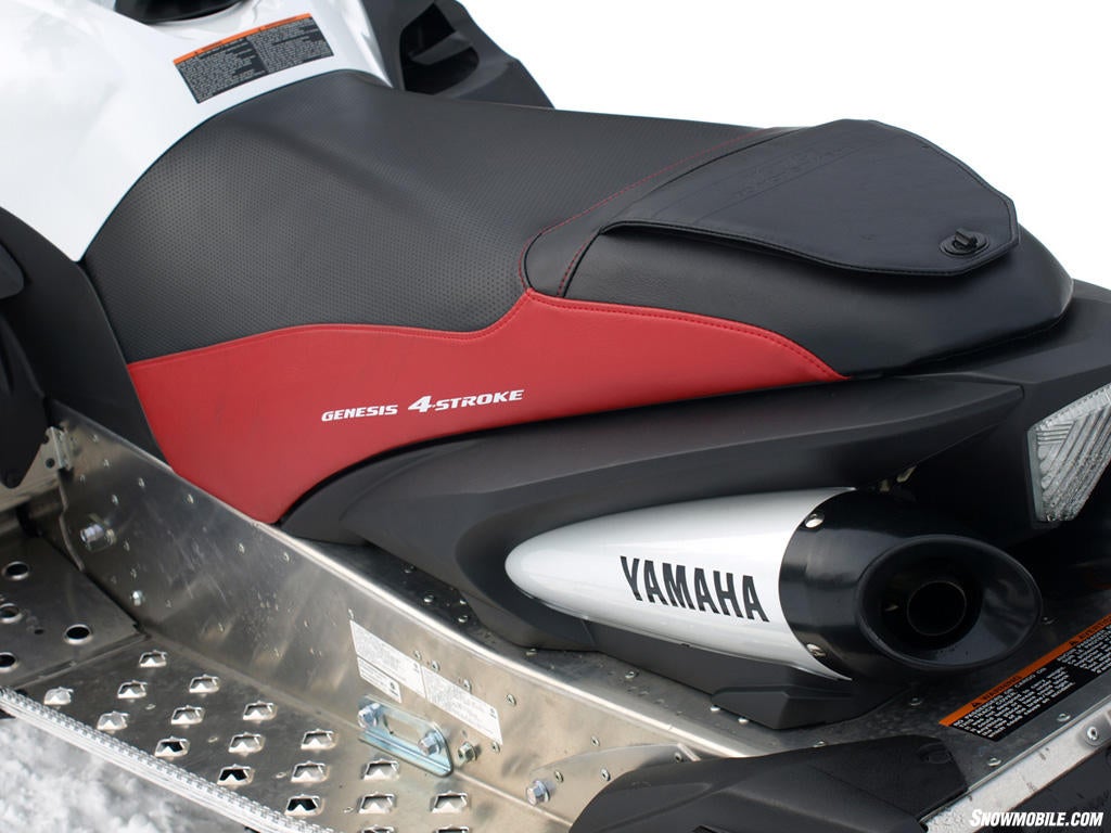 2013 Yamaha Apex SE seat exhaust