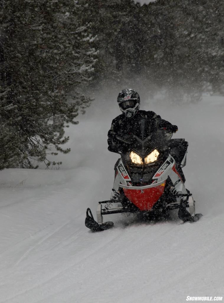 2014 Polaris 550 Indy Adventure Action