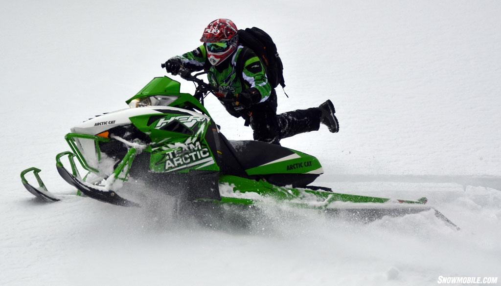 2014 Arctic Cat M9000 162 Action