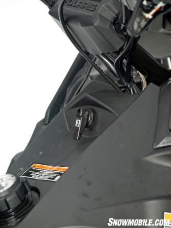 2014-polaris-550-indy-144-choke-lever