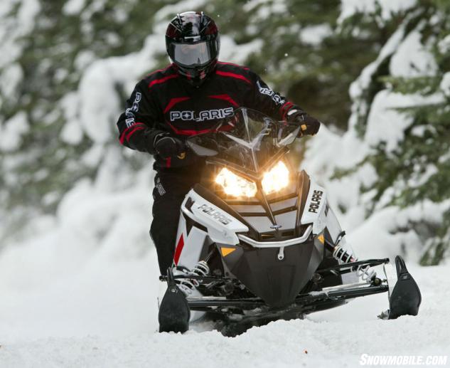 2014 Polaris 550 Indy Voyager Action