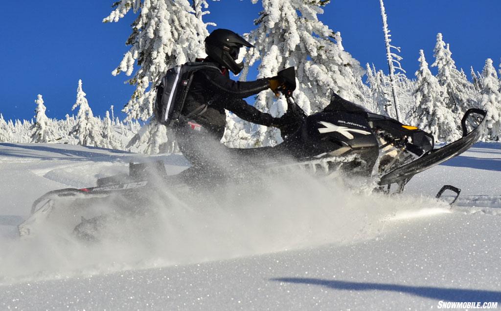 Ski-Doo XM Summit X 880 Deep Powder