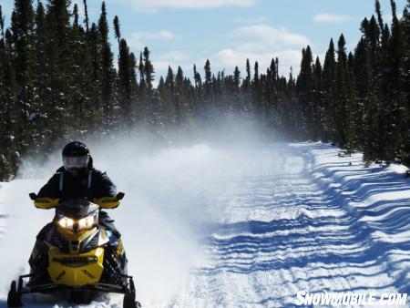 Ski-Doo MXZ XRS Action Front