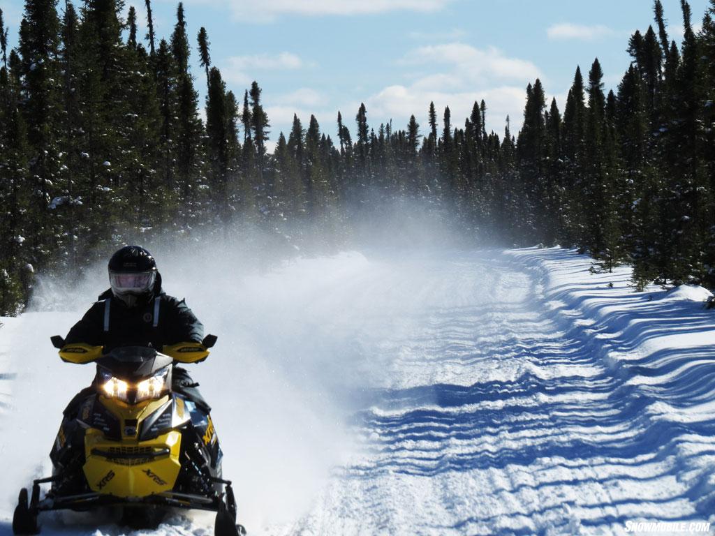 Ski-Doo MXZ XRS Action Front