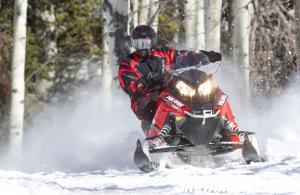 2015 Polaris 550 Indy Action