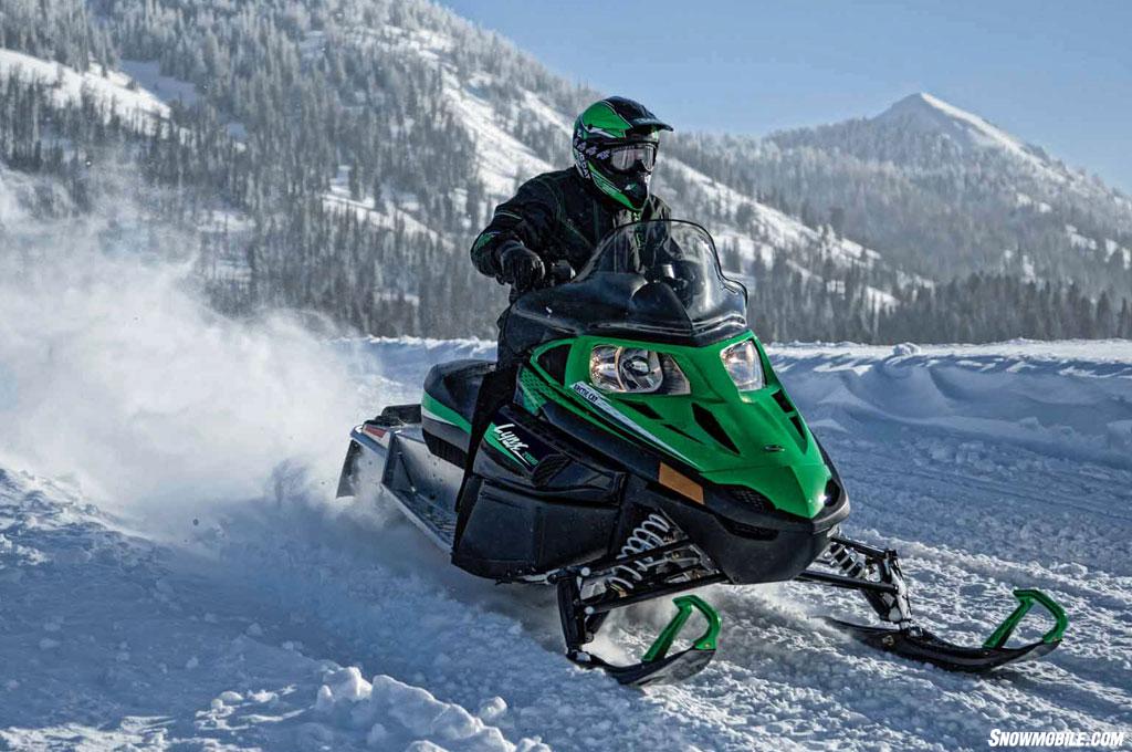 2015 Arctic Cat Lynx 2000 Action