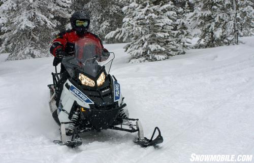 2015 Polaris 600 Indy Voyageur 144 Action Front