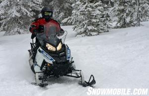 2015 Polaris 600 Indy Voyageur 144 Action Front