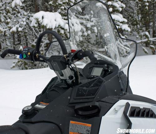 2015 Polaris 600 Indy Voyageur 144 Cockpit