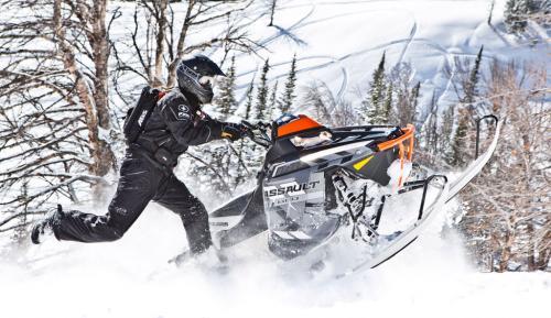 2015 Polaris 800 RMK Assault Action Sidehill