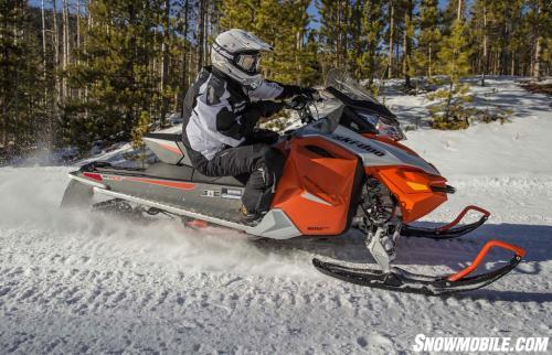 2015 Ski-Doo Renegade Sport 600 ACE Action