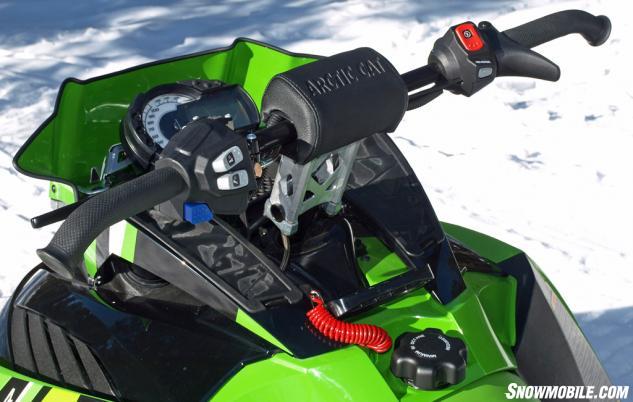 2016 Arctic Cat ZR 8000 RR Controls