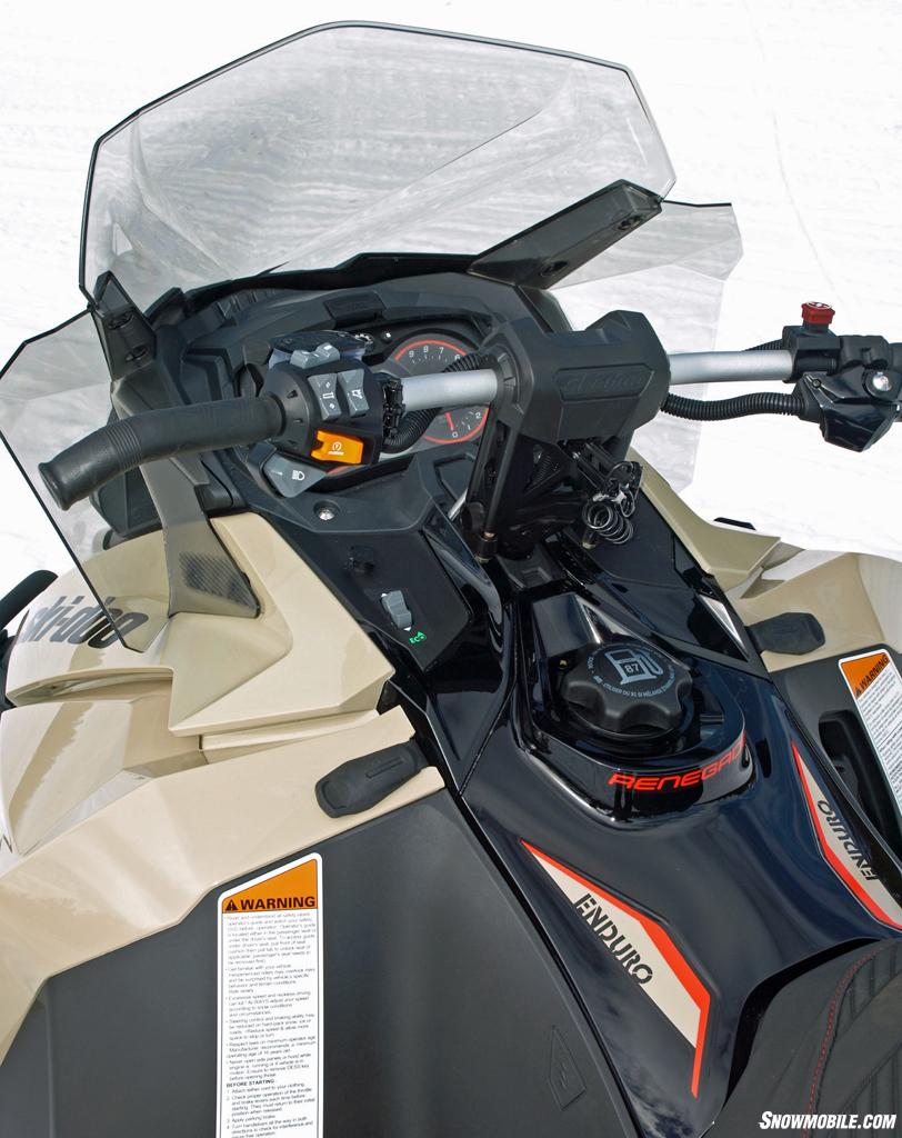 2016 Ski-Doo Enduro 1200 4-TEC Cockpit