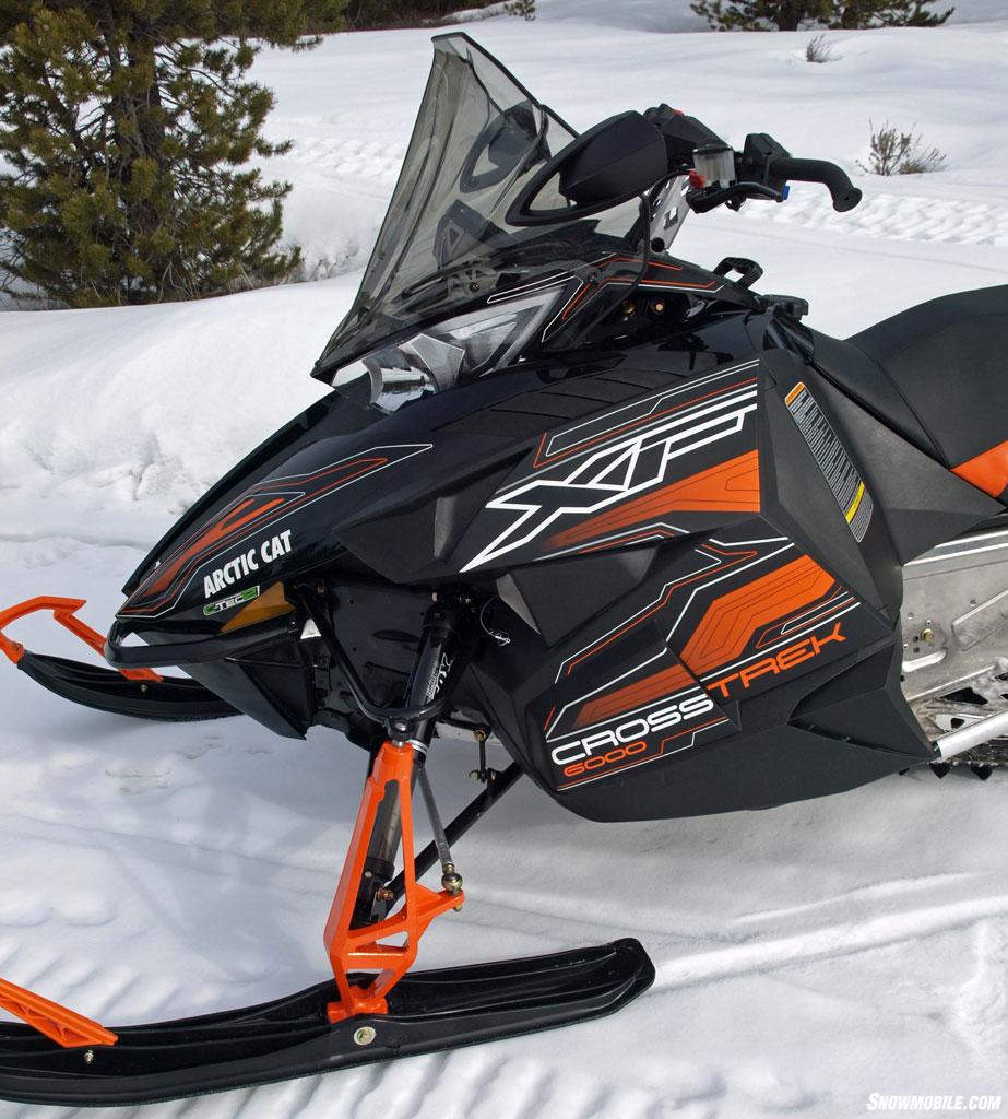 2016 Arctic Cat XF 6000 CrossTrek Front Left