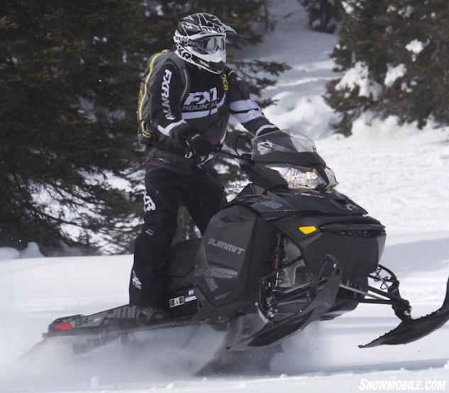 2016 Ski-Doo Summit X T3 154 Action Side