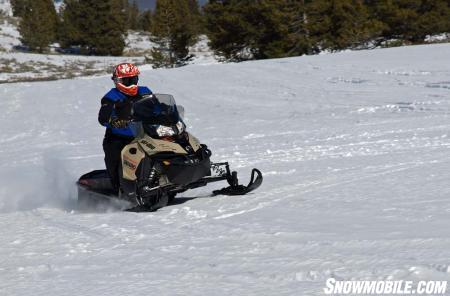 090115-2016-ski-doo-renegade-Enduro-running-across-field