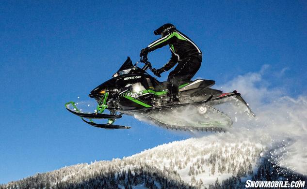 2016 Arctic Cat ZR 6000 El Tigre Action