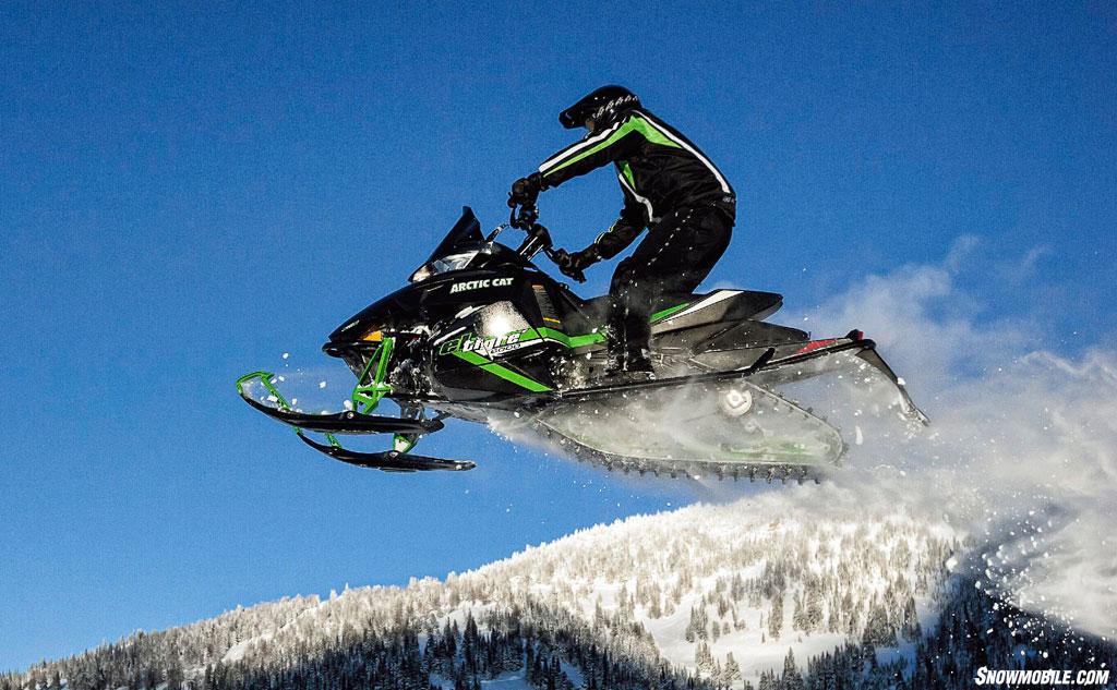 2016 Arctic Cat ZR 6000 El Tigre Action