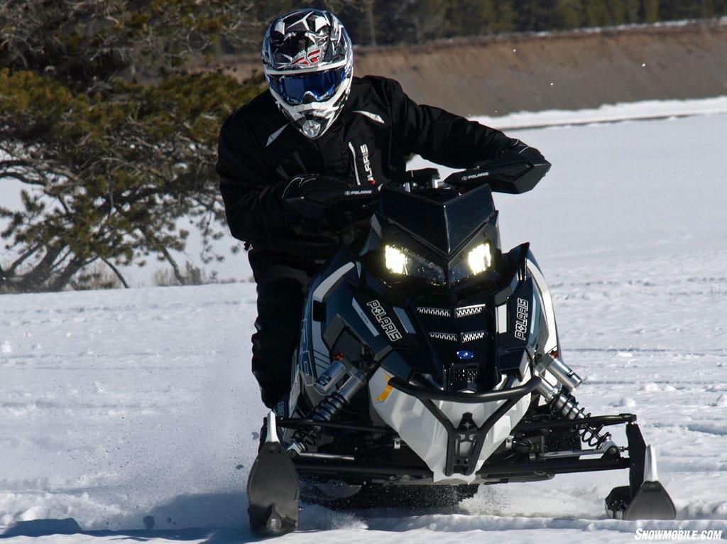 2016 Polaris 800 Rush Pro-S LE Action Front