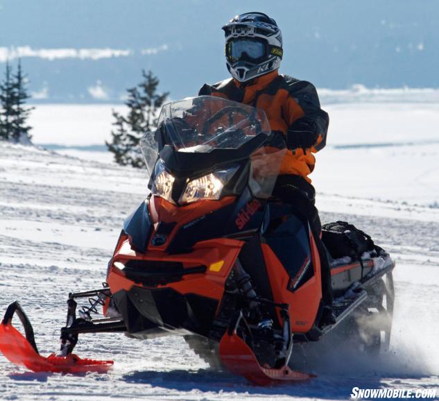 2016 Ski-Doo Renegade Backcountry 800R Action Front