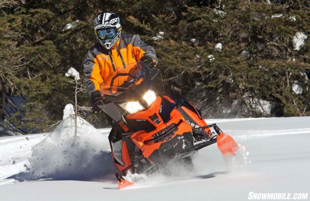 2016 Ski-Doo Renegade Backcountry 800R Action Ski Stance