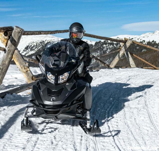 010516-2016-ski-doo-expedition-le-900-ace-SE