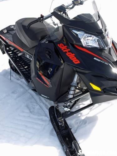 2016-Ski-Doo-Renegade-Adrenaline-800R-Ski